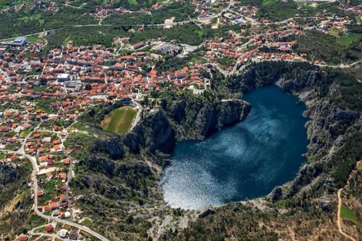 Villa Jozini Dvori Krstatice Bagian luar foto